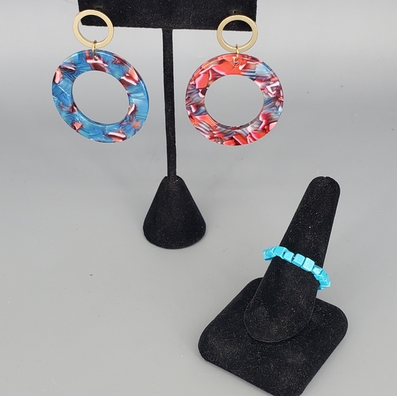 Turquoise and Red Plastic Circle Earrings and Turquoise Handmade Ring Set - Picture 1 of 9